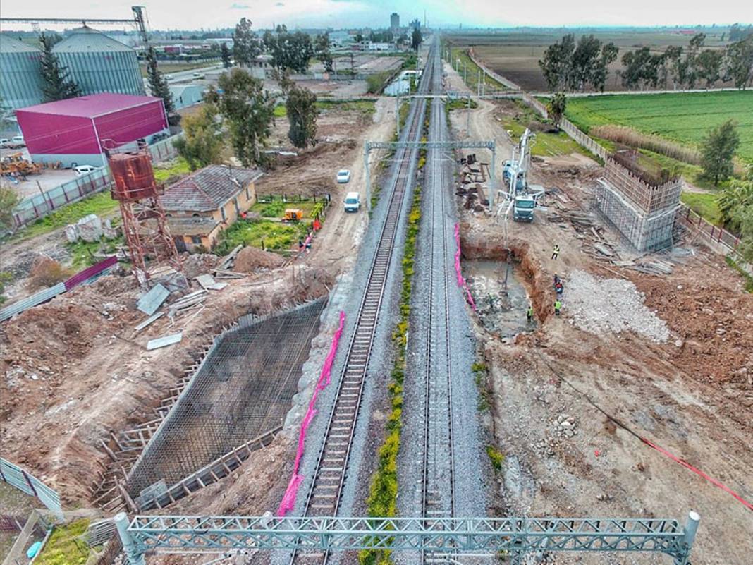 Saatte 200 kilometre hıza ulaşacak trenlerle iki şehir arası 2 saate düşecek 8